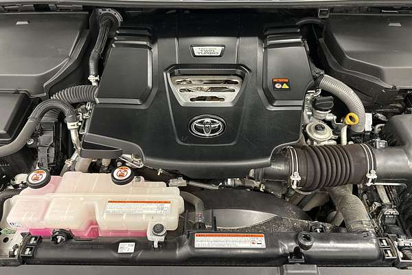 2023 Toyota Landcruiser GXL FJA300R