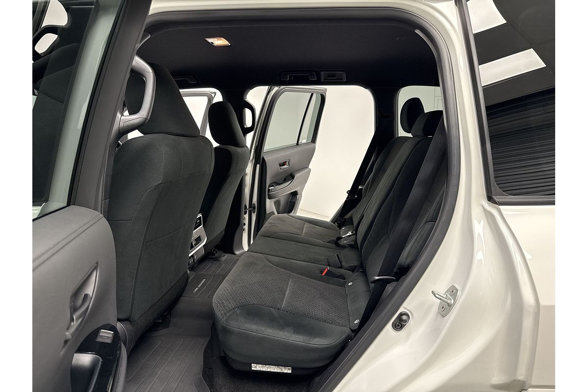 2023 Toyota Landcruiser GXL FJA300R