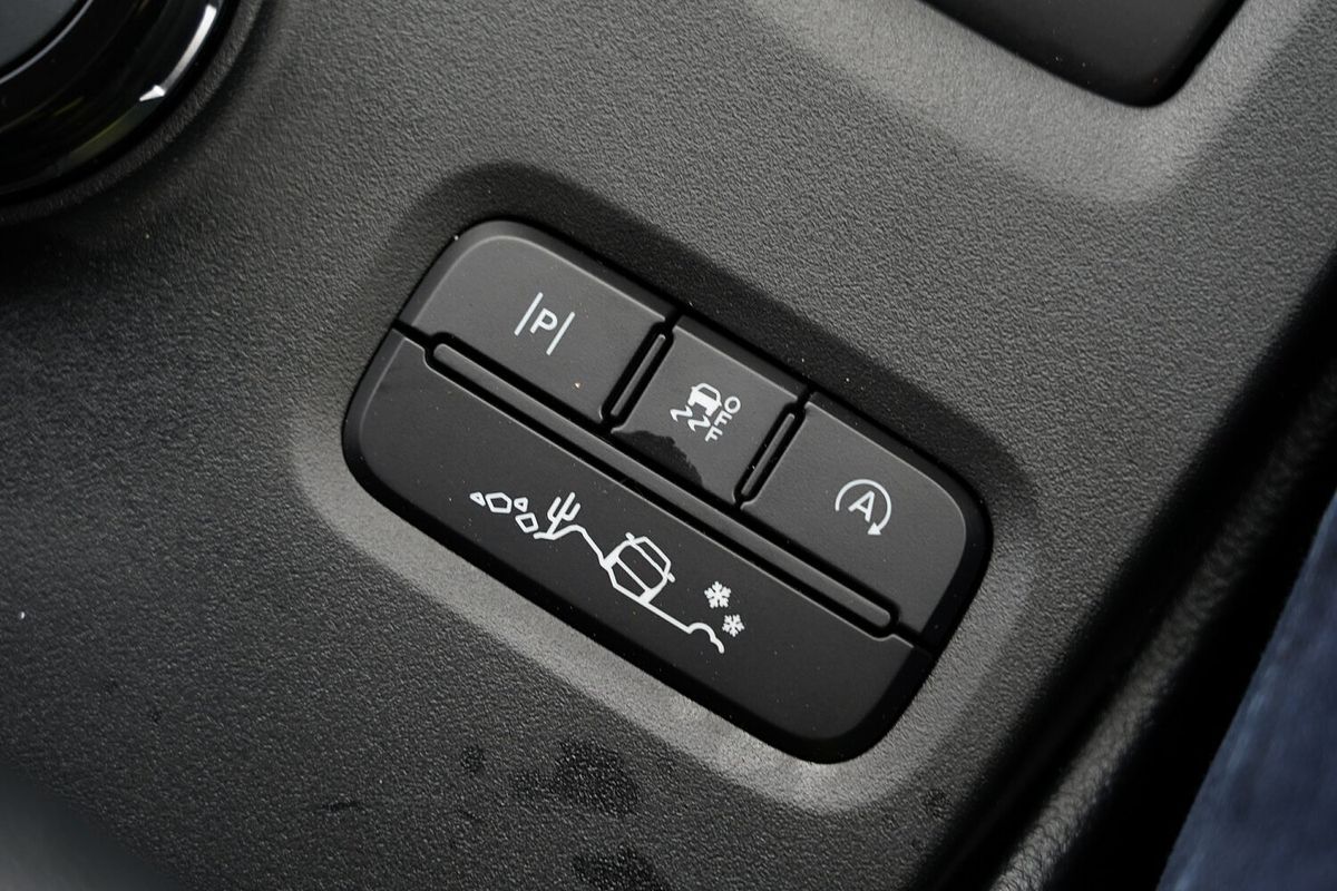 2025 Ford Everest Trend 2.0L