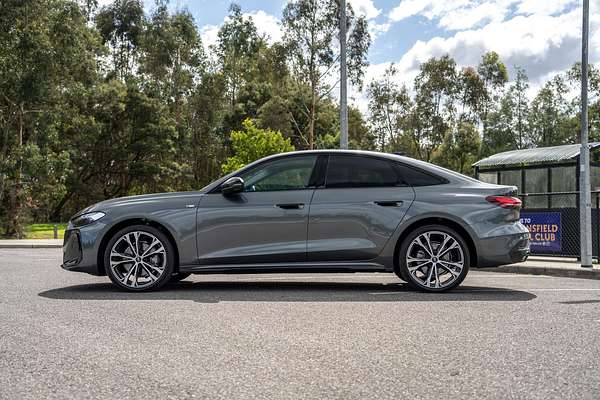 2025 Audi A5 TFSI 150kW S line B10