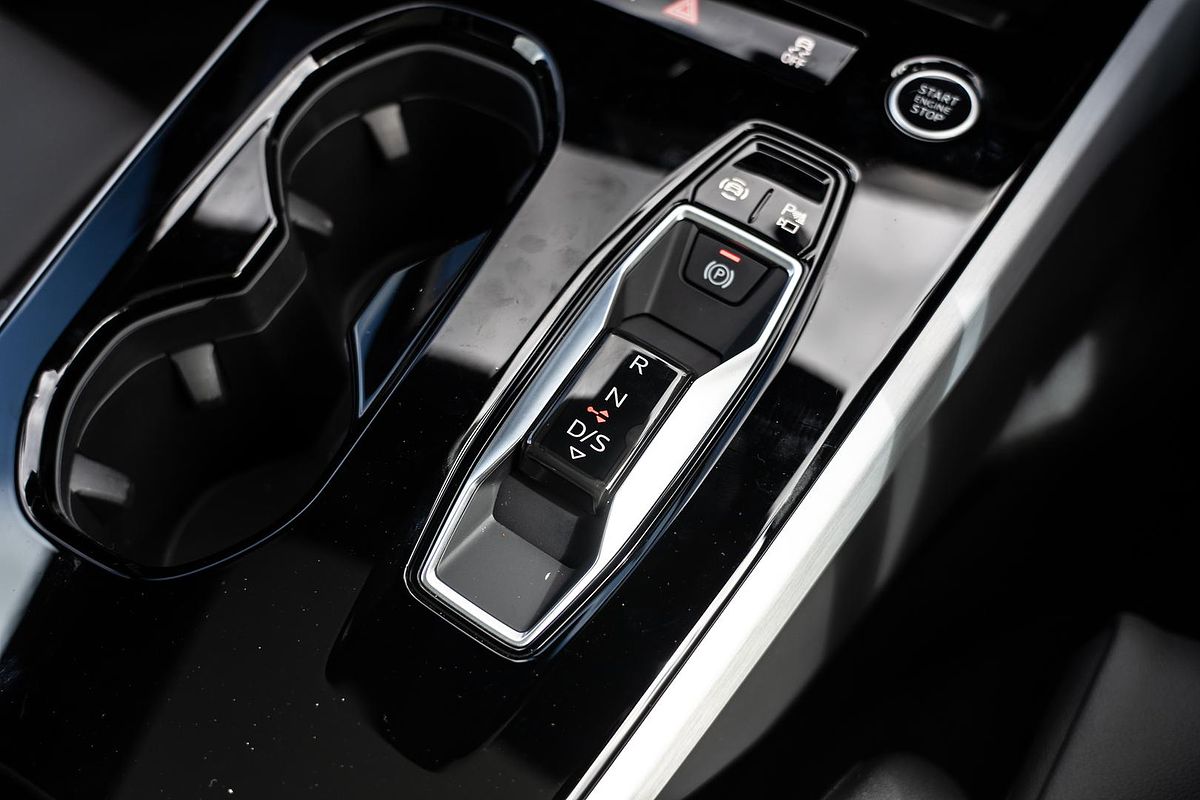 2025 Audi A5 TFSI 150kW S line B10