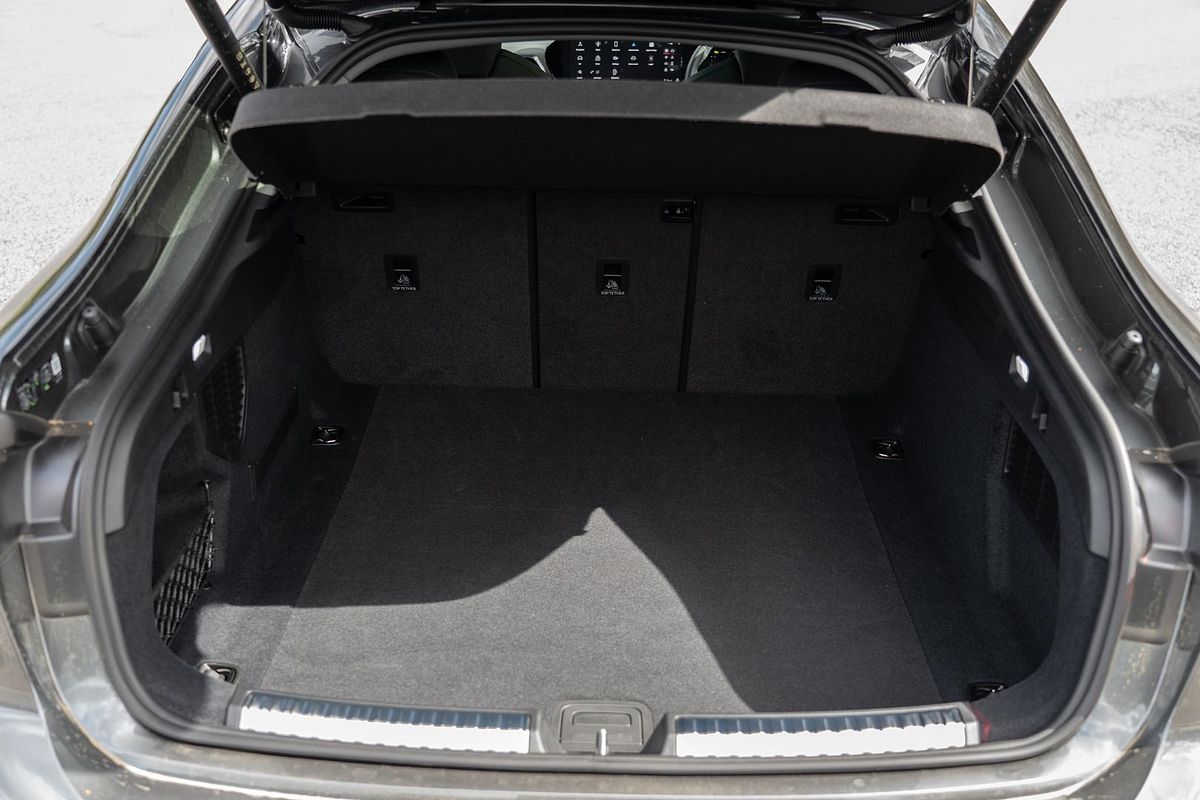 2025 Audi A5 TFSI 150kW S line B10