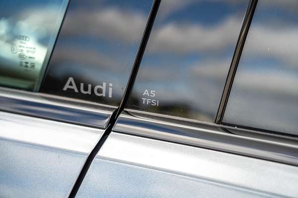 2025 Audi A5 TFSI 150kW S line B10