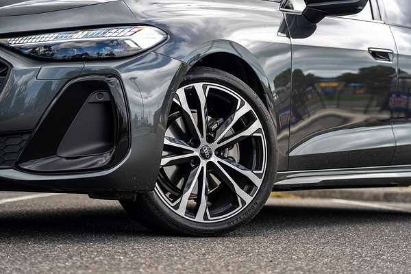 2025 Audi A5 TFSI 150kW S line B10