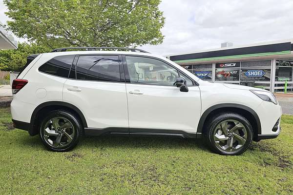 2025 Subaru Forester STI Sport S5