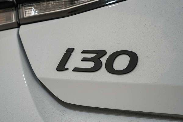 2025 Hyundai i30 Premium CN7.V2