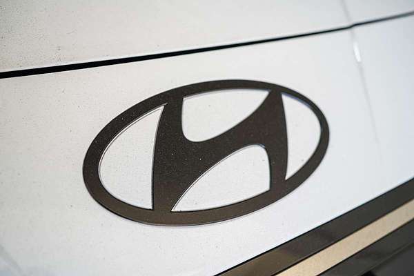 2025 Hyundai i30 Premium CN7.V2