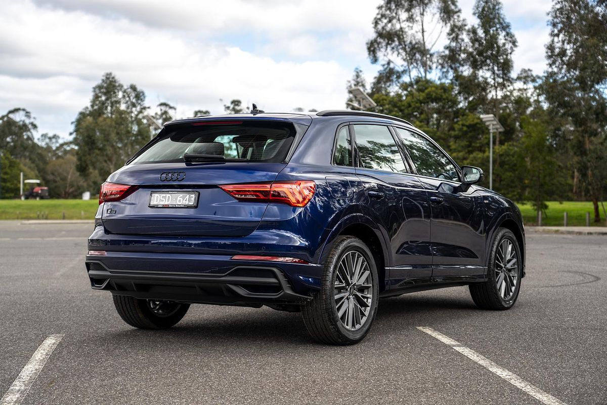 2025 Audi Q3 35 TFSI S line edition F3
