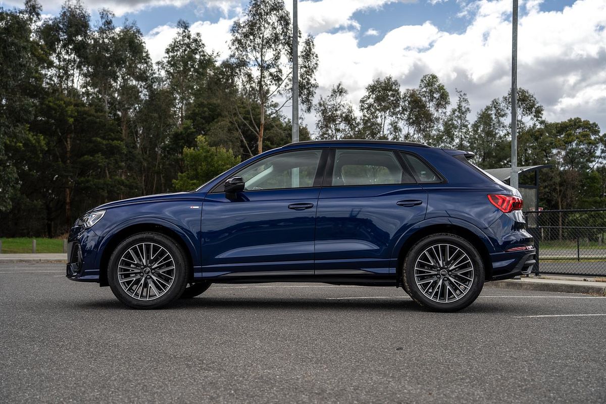 2025 Audi Q3 35 TFSI S line edition F3