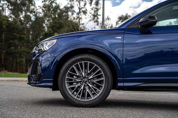 2025 Audi Q3 35 TFSI S line edition F3
