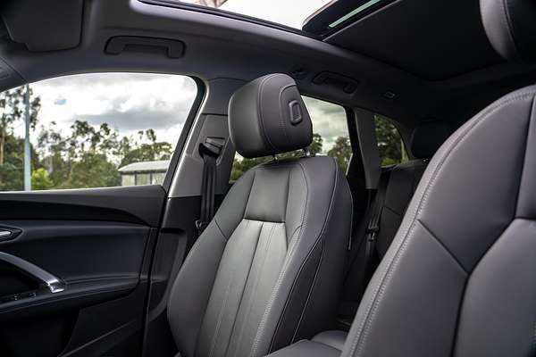 2025 Audi Q5 TFSI 150kW GU