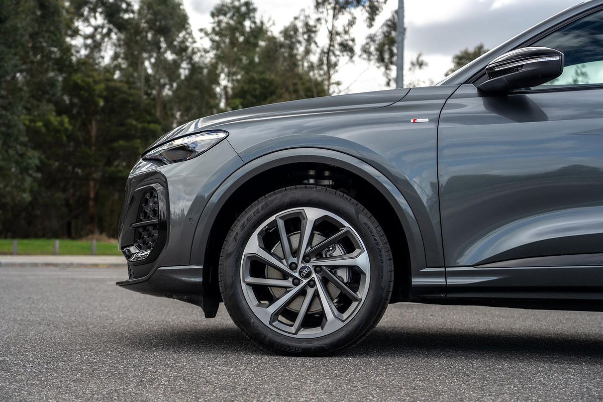 2025 Audi Q5 TFSI 150kW GU