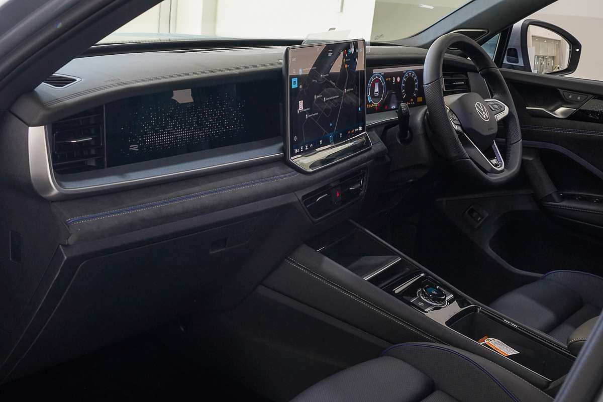 2025 Volkswagen Tayron 195TSI R-Line R4