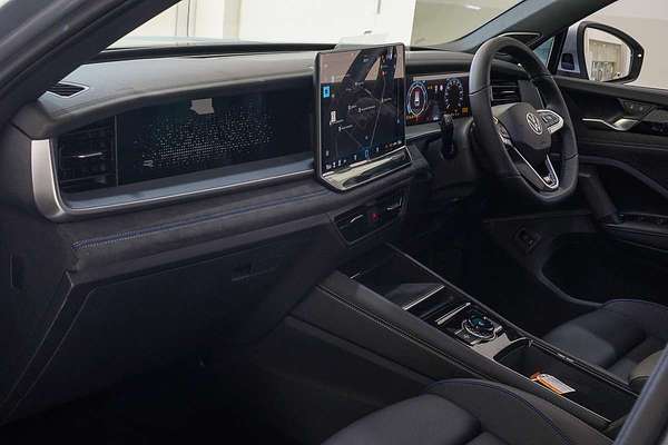 2025 Volkswagen Tayron 195TSI R-Line R4