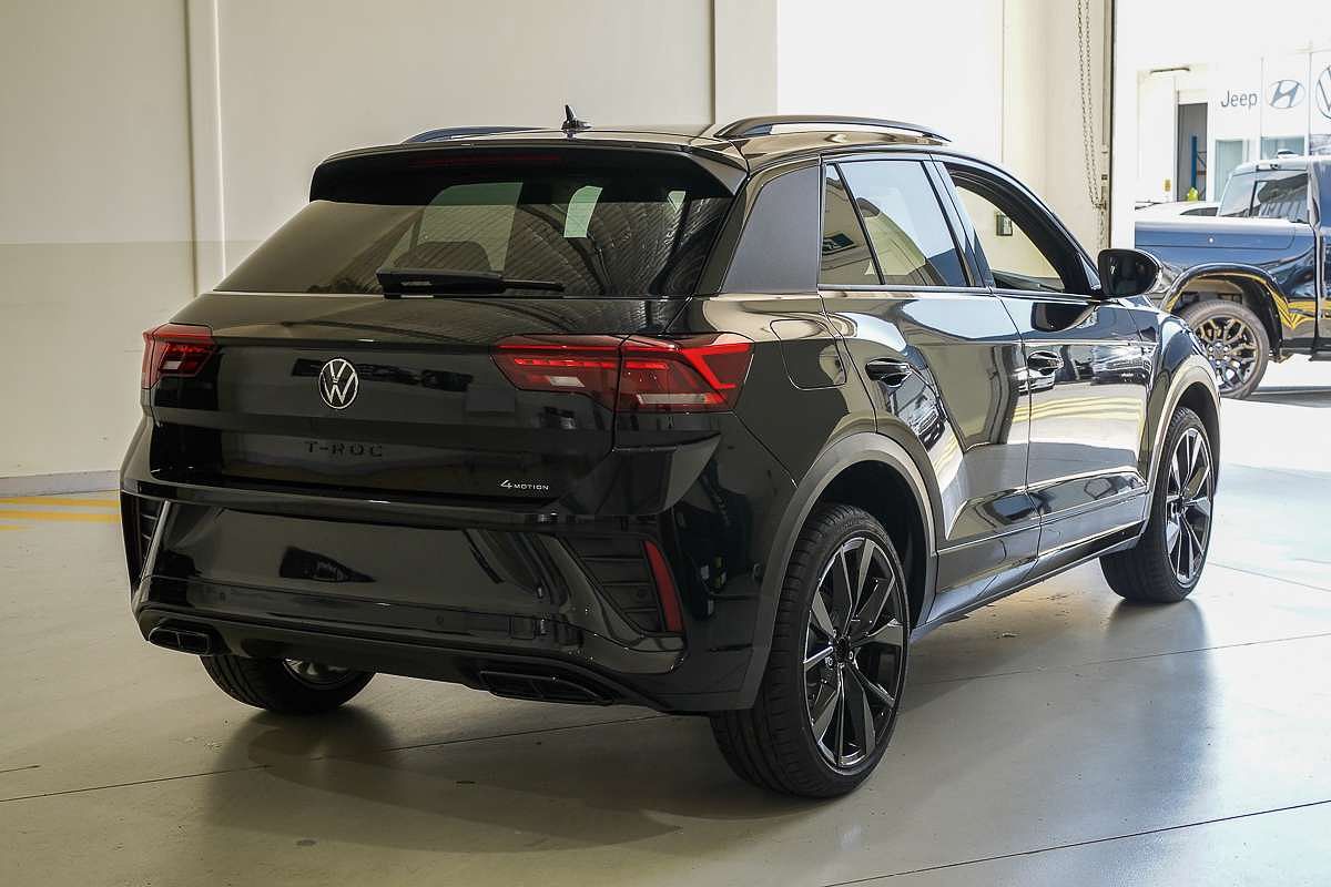 2025 Volkswagen T-Roc 140TSI R-Line D11