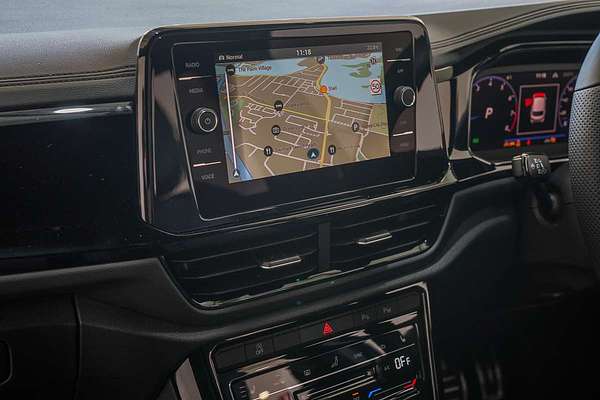 2025 Volkswagen T-Roc 140TSI R-Line D11