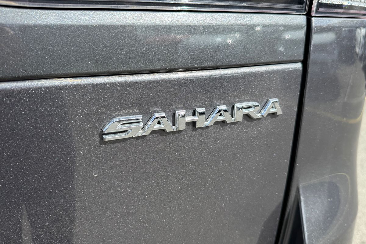 2023 Toyota Landcruiser Sahara FJA300R