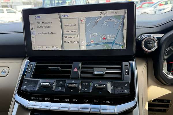 2023 Toyota Landcruiser Sahara FJA300R