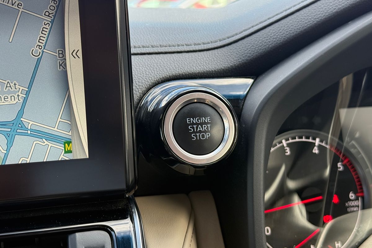 2023 Toyota Landcruiser Sahara FJA300R