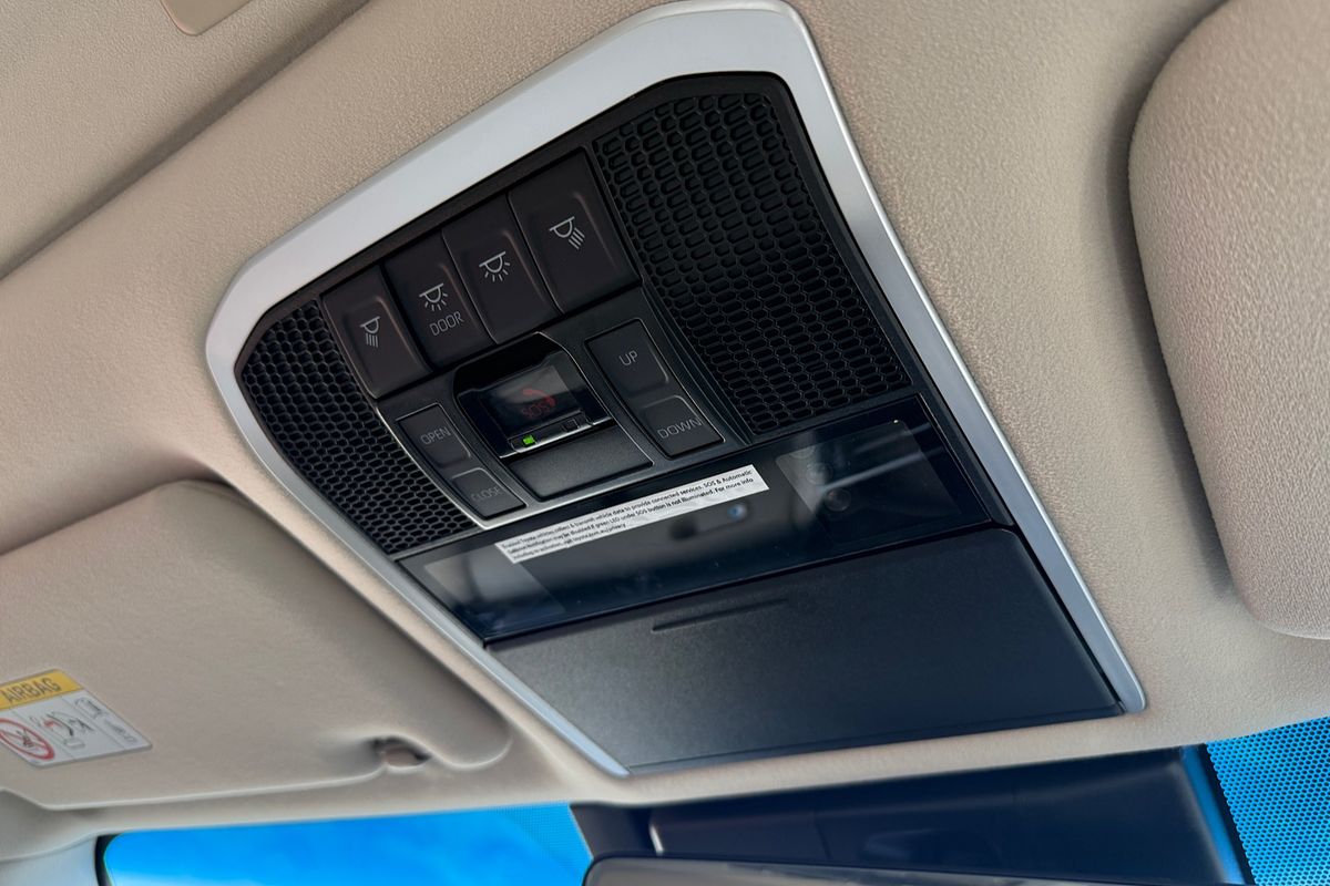 2023 Toyota Landcruiser Sahara FJA300R