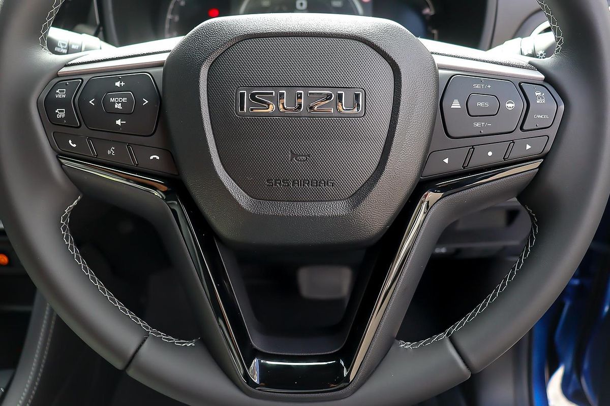 2025 Isuzu MU-X LS-T