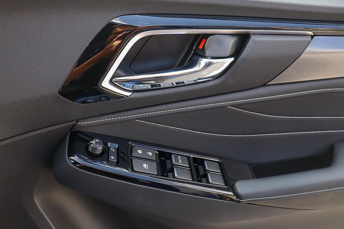 2025 Isuzu MU-X LS-T