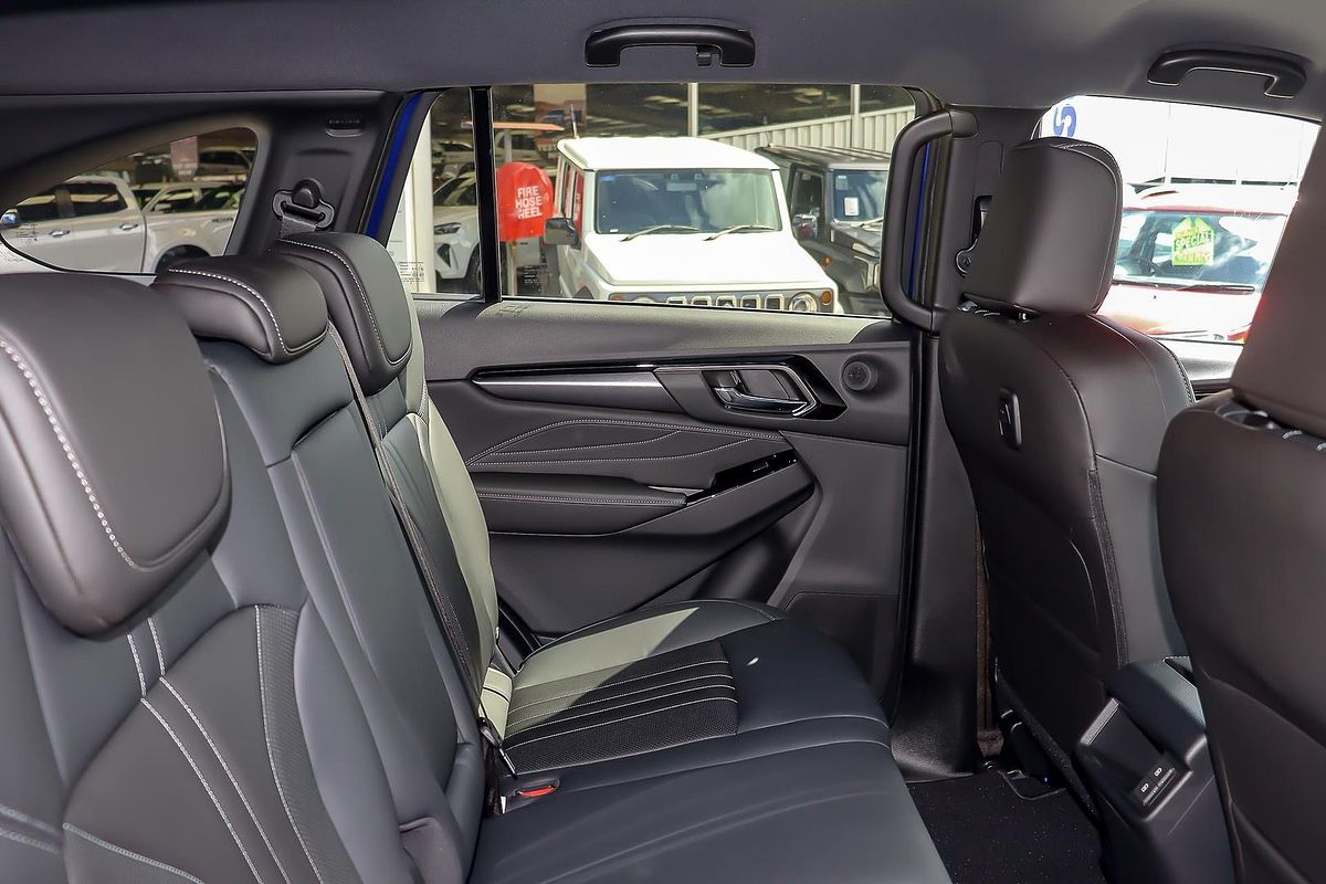 2025 Isuzu MU-X LS-T