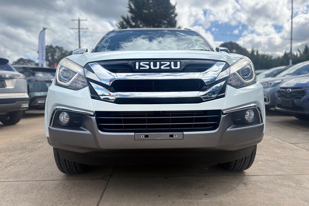 2021 Isuzu MU-X LS-T