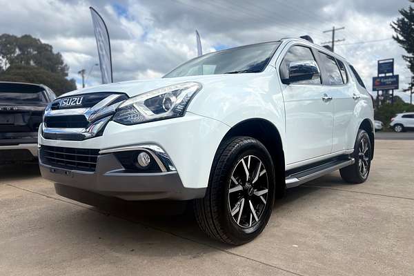 2021 Isuzu MU-X LS-T