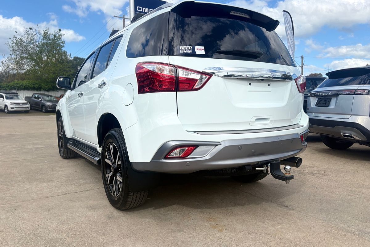 2021 Isuzu MU-X LS-T