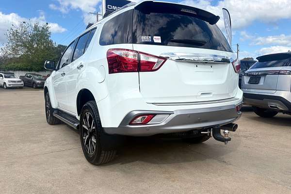 2021 Isuzu MU-X LS-T