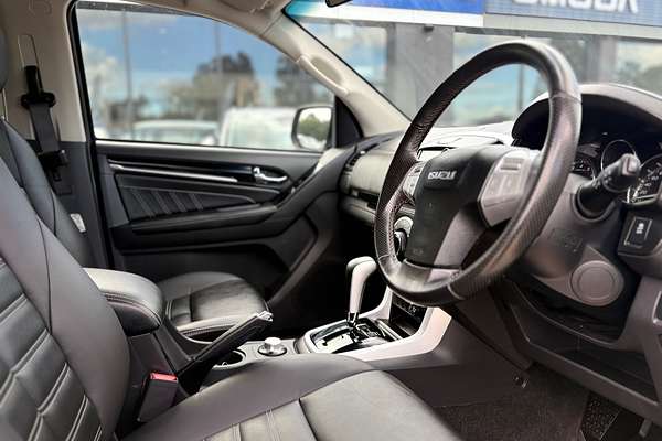 2021 Isuzu MU-X LS-T