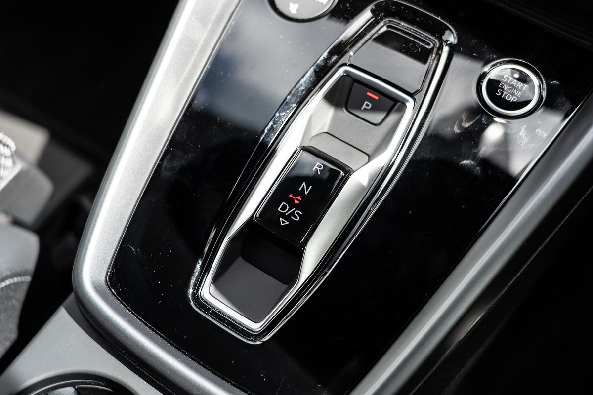 2025 Audi A3 35 TFSI S line GY