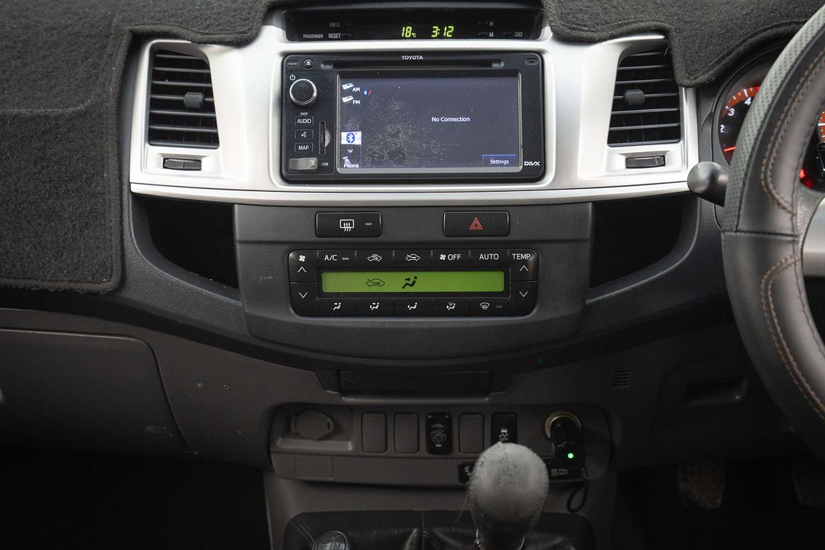 2013 Toyota Hilux SR5 KUN26R 4X4