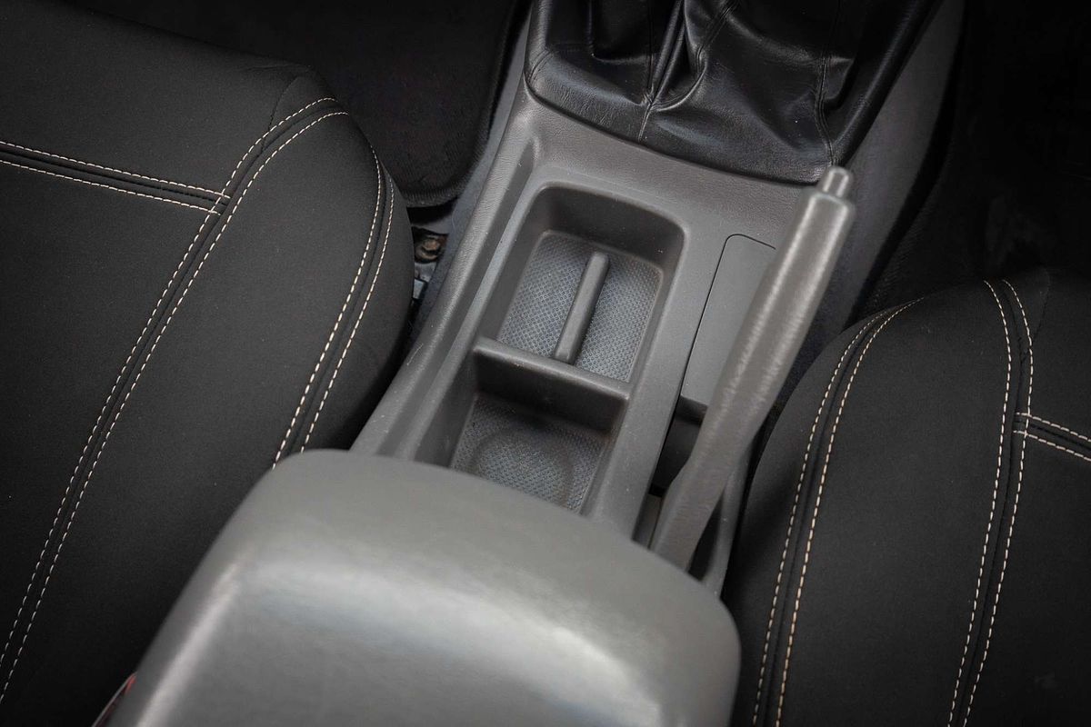 2013 Toyota Hilux SR5 KUN26R 4X4