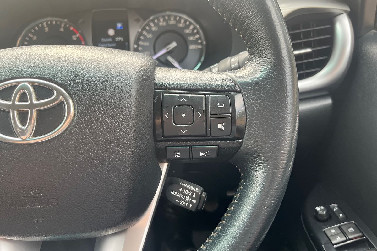 2022 Toyota Hilux SR5 GUN126R