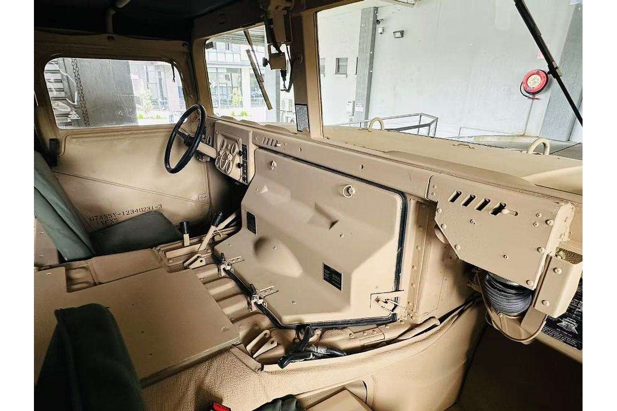 AM GENNERALHMMWV 4 DOOR SOFT TOP