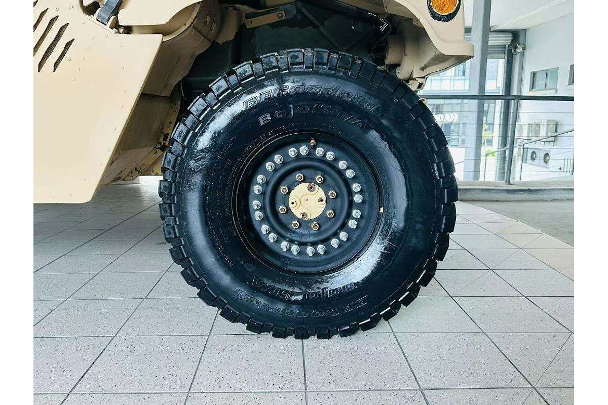 AM GENNERALHMMWV 4 DOOR SOFT TOP