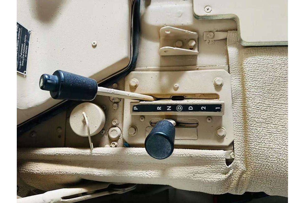 AM GENNERALHMMWV 4 DOOR SOFT TOP