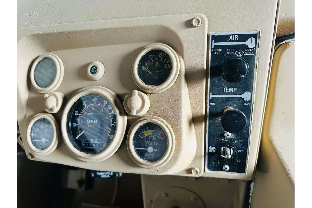 AM GENNERALHMMWV 4 DOOR SOFT TOP