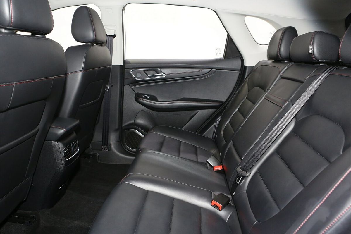 2024 MG HS Vibe SAS23