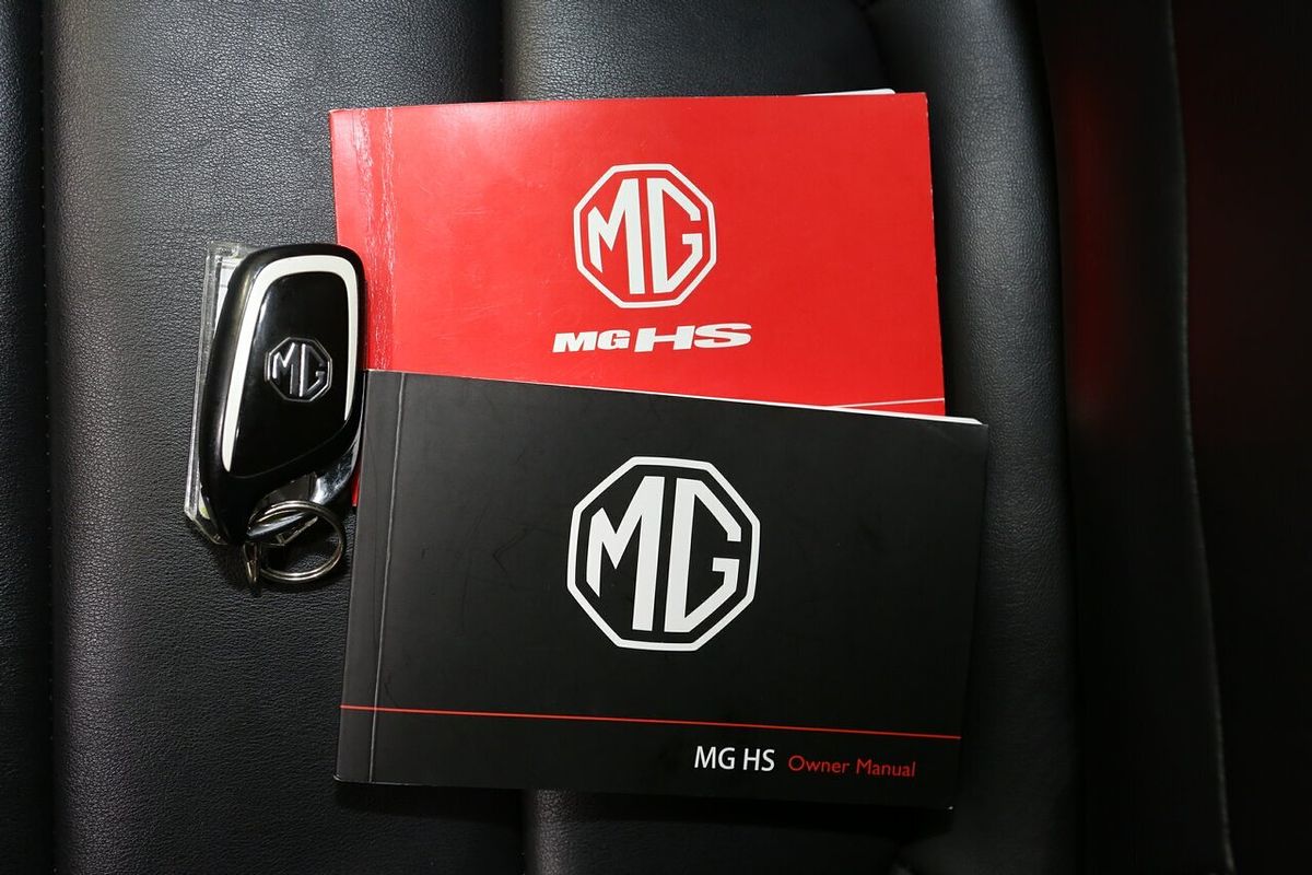 2024 MG HS Vibe SAS23