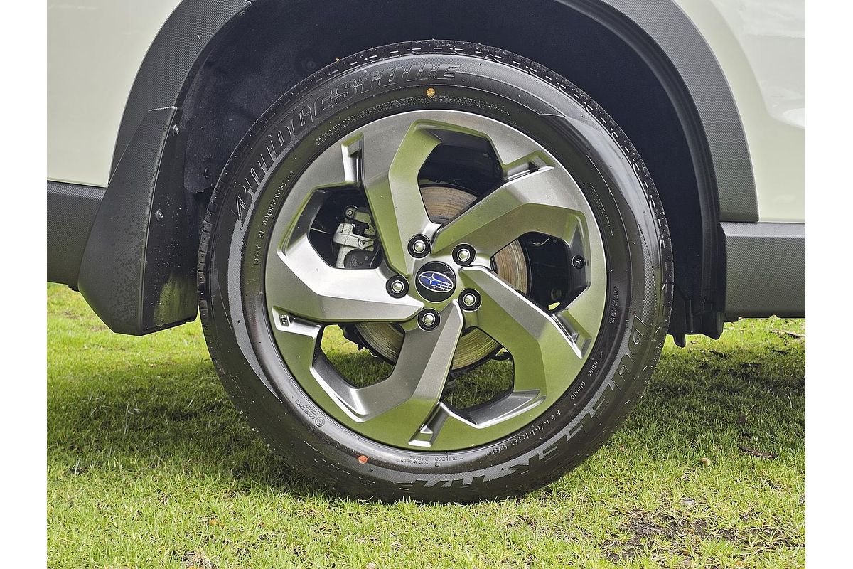 2025 Subaru Forester STI Sport S5