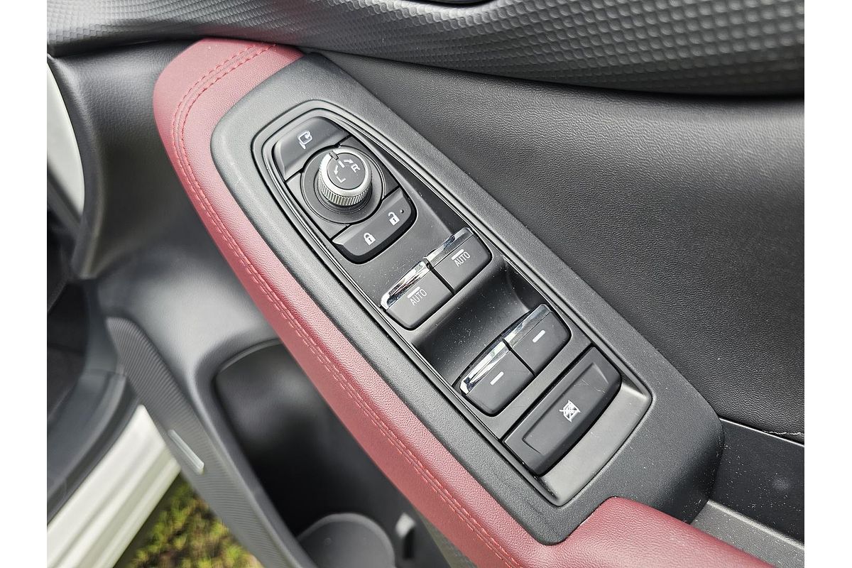 2025 Subaru Forester STI Sport S5