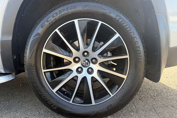 2017 Toyota Kluger Grande GSU50R