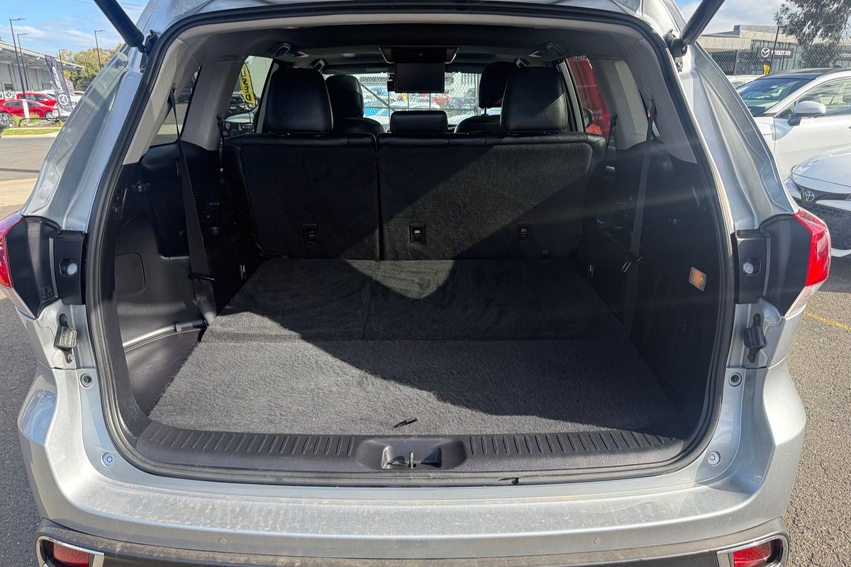 2017 Toyota Kluger Grande GSU50R