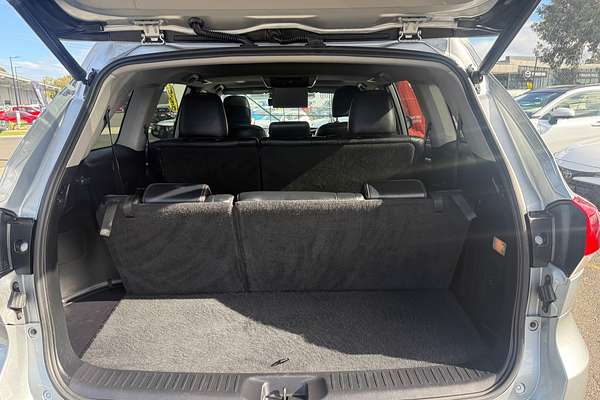 2017 Toyota Kluger Grande GSU50R