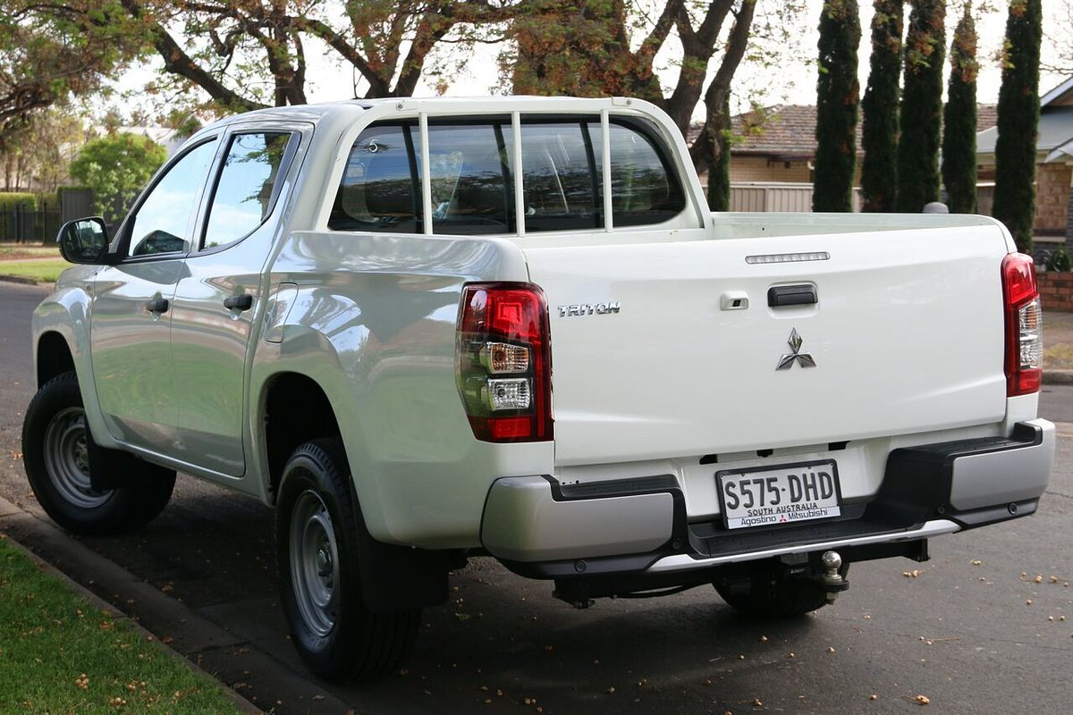 2022 Mitsubishi Triton GLX MR Rear Wheel Drive
