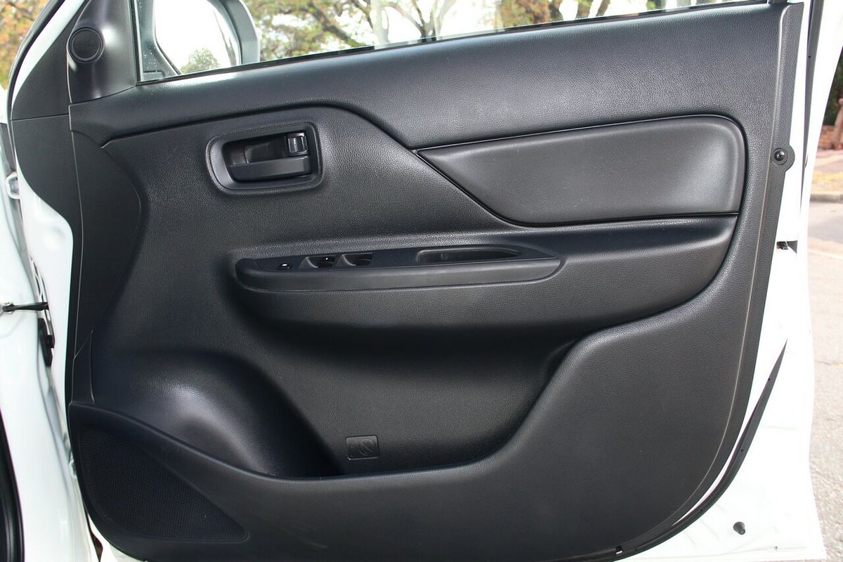 2022 Mitsubishi Triton GLX MR Rear Wheel Drive