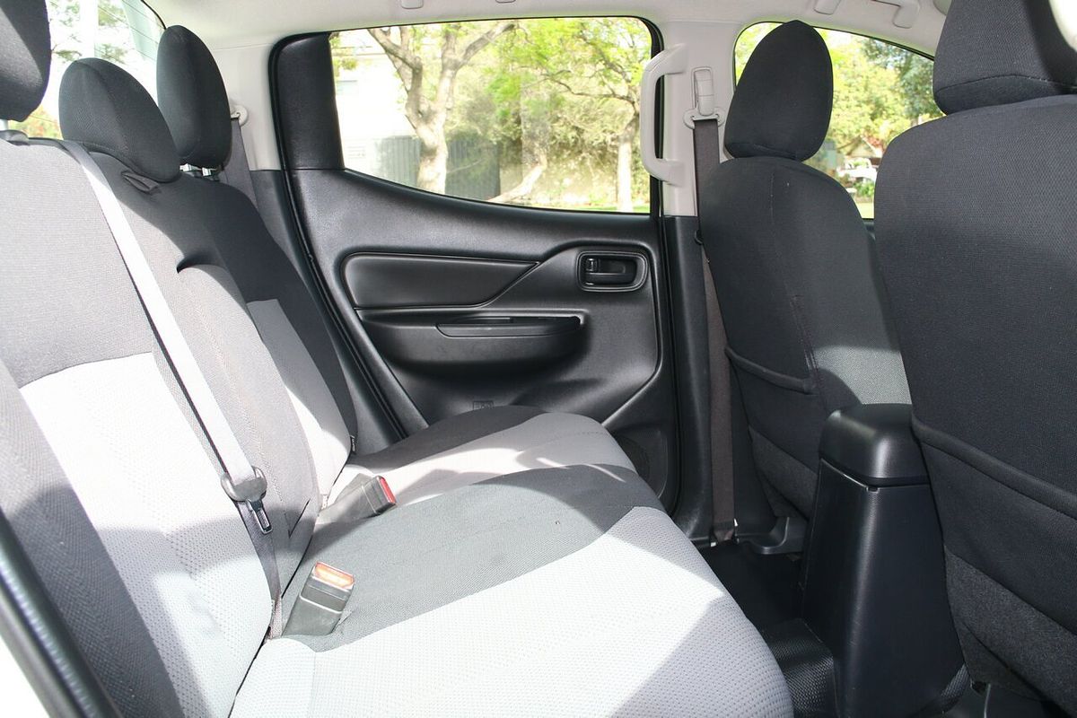 2022 Mitsubishi Triton GLX MR Rear Wheel Drive